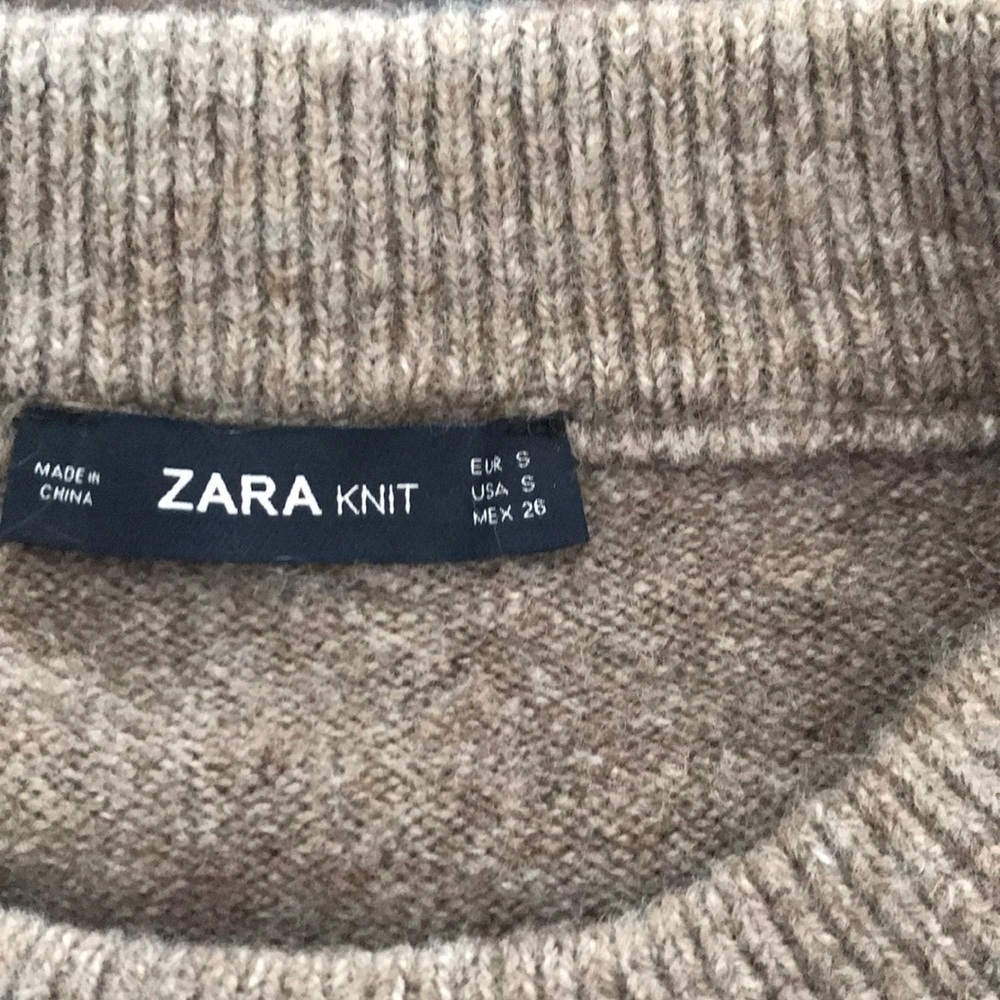 Zara Sweater - Picture 2 of 4